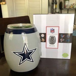 Scentsy Cowboys wax warmer brand new in original box.